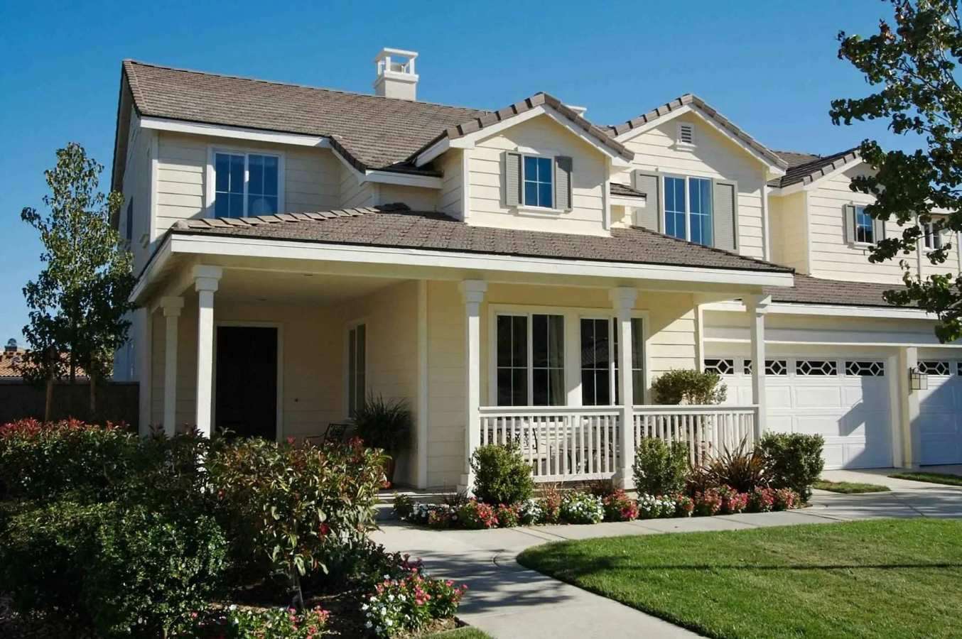 Residential house washing and exterior cleaning in Jacksonville FL